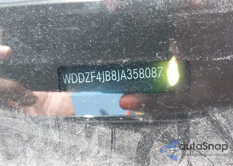 2018 Mercedes-Benz E 300 from USA, damaged, VIN WDDZF4JB8JA358087